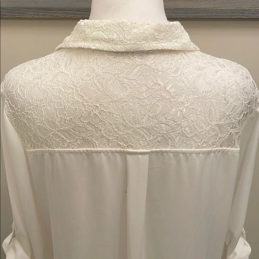 White 3/4 Sleeve Notched Collar Lace Women's Blouse  Sequins & Hearts - Picture 6 of 15